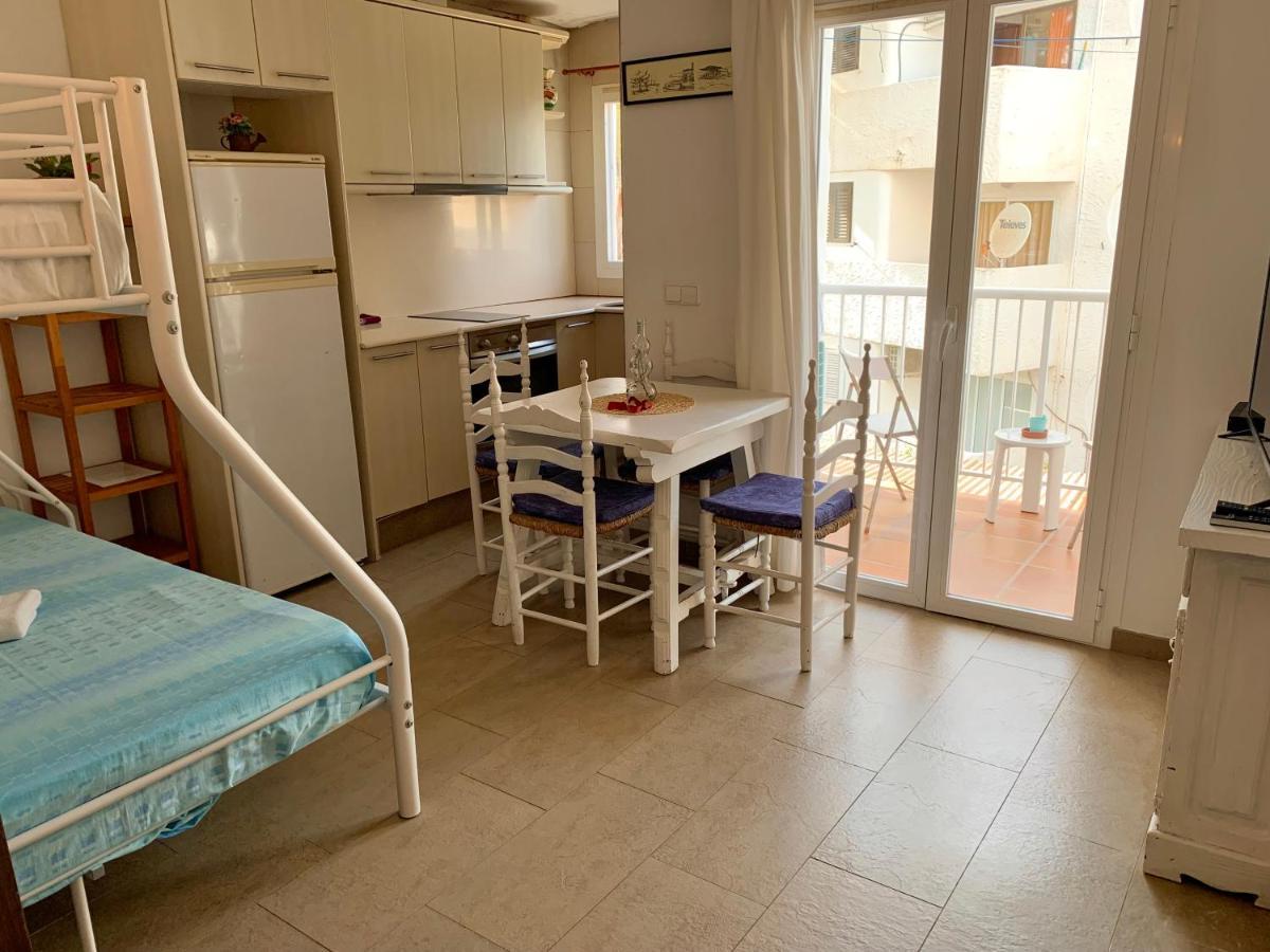Apartamento Apt Calmacabana A 50M Dal Mare Es Pujols Habitación foto